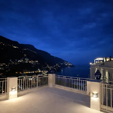 In Blue - La Terrazza Di Villa Positano