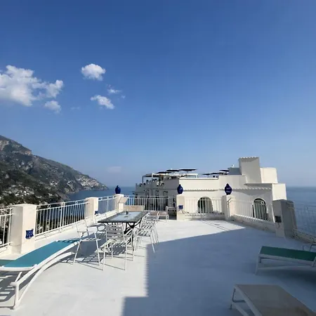In Blue - La Terrazza Di Villa
