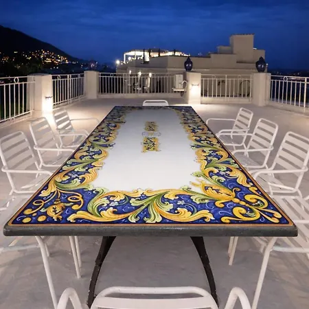 In Blue - La Terrazza Di Villa *